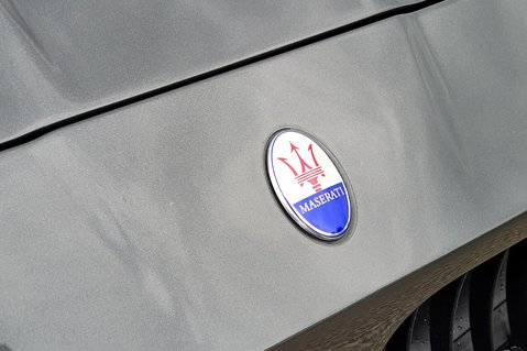 Maserati Granturismo MC STRADALE 11