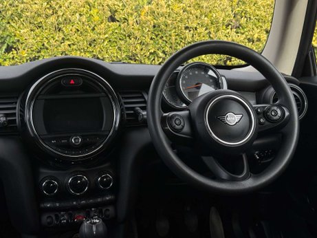 Mini Hatch 1.5 Cooper Classic 3dr 2