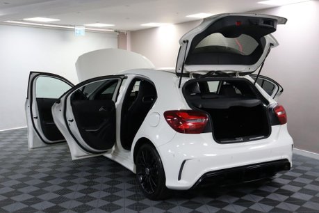 Mercedes-Benz A Class A 200 D AMG LINE PREMIUM 21