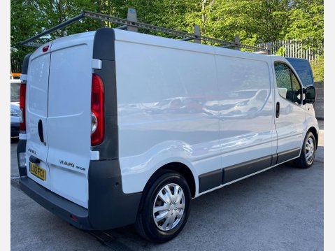 Vauxhall Vivaro 2.0 2900 CDTi ecoFLEX FWD L3 4dr 9