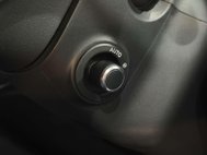 Land Rover Defender 3.0 D300 MHEV X-Dynamic HSE SUV 5dr Diesel Auto 4WD Euro 6 (s/s) (300 ps) 43