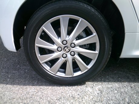 Toyota Yaris ICON FHEV ONLY 17,000 MILES FROM NEW 7