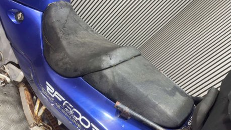 Suzuki RF 1994 RUNNING PROJECT BIKE CLASSIC SPARES OR REPAIR 600CC 30