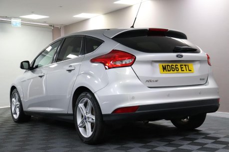 Ford Focus TITANIUM 22