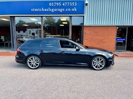 Audi A4 2.0 A4 Black Edition 40 TDI Semi-Auto 5dr 10