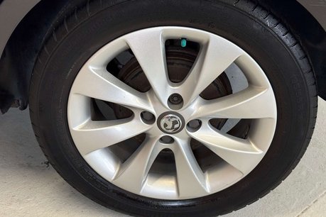 Vauxhall Corsa 1.2 16V Excite Hatchback 5dr Petrol Manual Euro 5 (A/C) (85 ps) 24