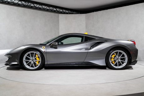 Ferrari 488 Pista WARRANTY. HISTORIC PAINTWORK. CARBON FIBRE INT & EXT. LIFT. CARPLAY. 8