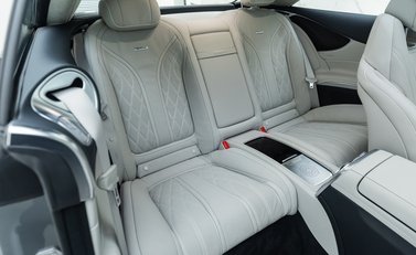 Mercedes-Benz S Class AMG S 63 Coupe 18