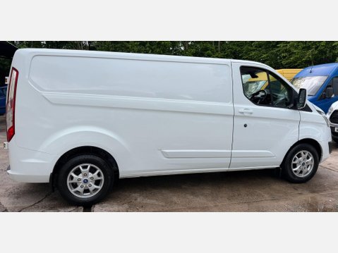 Ford Transit Custom 2.2 TDCi 290 Limited Panel Van 5dr Diesel Manual L2 H1 (186 g/km, 123 bhp) 11