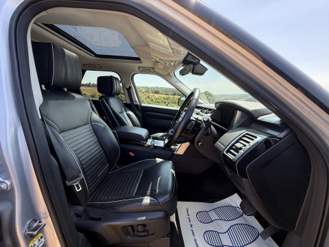 Land Rover Discovery SDV6 HSE LUXURY 30