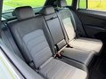 Volkswagen Tiguan 2.0 TDI R-Line Euro 6 (s/s) 5dr 38