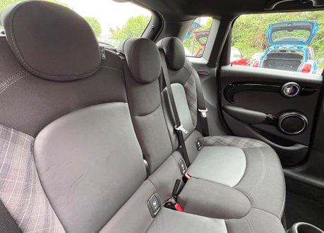 Mini Hatch Cooper D 1.5 Chili Manual 5 door - UPGRADE ALLOYS - VISUAL BOOST AUDIO 5