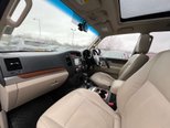 Mitsubishi Shogun 3.2 DI-DC SG3 SUV 5dr Diesel Auto 4WD Euro 5 LWB (197 ps) 43
