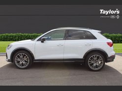 Audi Q3 TFSI S LINE BLACK EDITION 5
