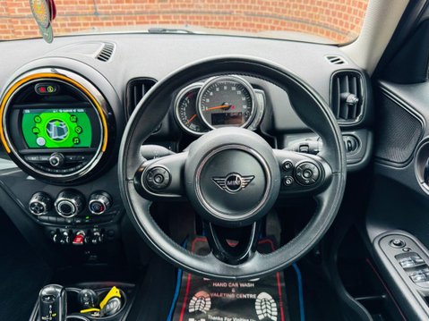 Mini Countryman 1.5 Cooper Classic SUV 5dr Petrol Steptronic Euro 6 (s/s) (136 ps) 15
