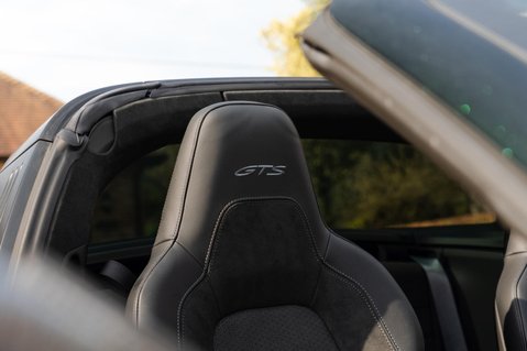 Porsche 911 3.6 T-Hybrid 992 4 GTS Targa PDK 4WD Euro 6 (s/s) 2dr 35