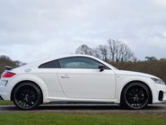 Audi TT TFSI BLACK EDITION 3