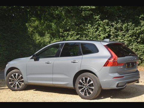 Volvo XC60 2.0 B4 MHEV Plus SUV 5dr Petrol Hybrid Auto Euro 6 (s/s) (197 ps) 2