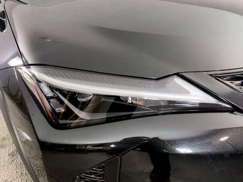 Lexus Ux 2.0 250h F Sport Design SUV 5dr Petrol Hybrid E-CVT Euro 6 (s/s) (184 ps) F 9