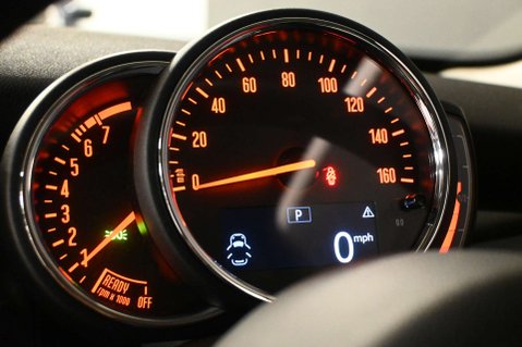 Mini Hatch 1.5 Cooper Classic Auto 5dr 26