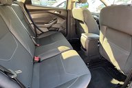 Ford Focus ZETEC 125BHP…1 PREVIOUS OWNER.. 8 MAIN DEALER SERVICES.. SAT NAV..BLUETOOTH 5