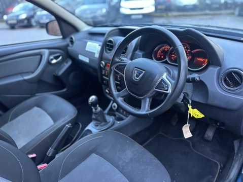 Dacia Duster LAUREATE DCI 4X4 2 SEAT COMMERCIAL 10