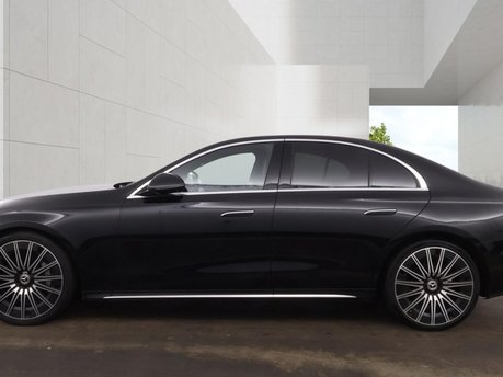 Mercedes-Benz E Class E220D Exclusive Edition MHEV Auto Diesel PAN ROOF/SUPERSCREEN PACKAGE/VAT Q 8