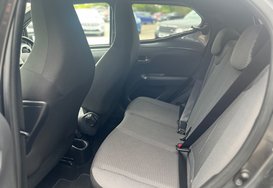 Toyota Aygo 1.0 VVT-I X-TREND TSS 5 DOOR 27