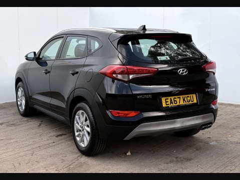 Hyundai TUCSON 2.0 Tucson SE Nav Blue Drive 2WD CRDi 5dr 33