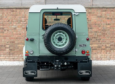 Land Rover Defender 90 Heritage Hard Top 5
