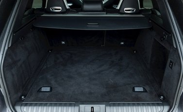 Land Rover Range Rover Sport 5.0 SVR Carbon Edition 35