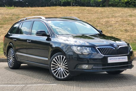 Skoda Superb LAURIN AND KLEMENT V6 DSG