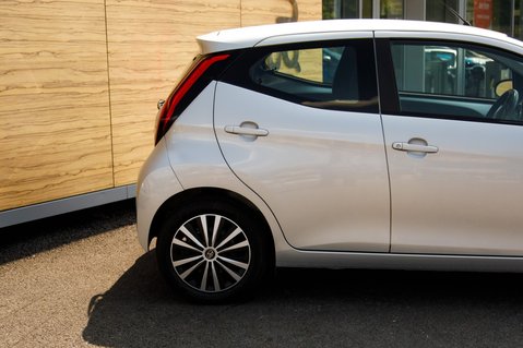 Toyota Aygo VVT-I X-PLAY 7