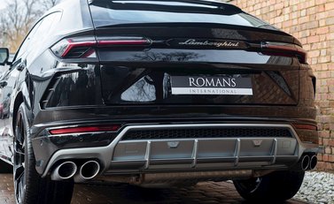 Lamborghini Urus 32
