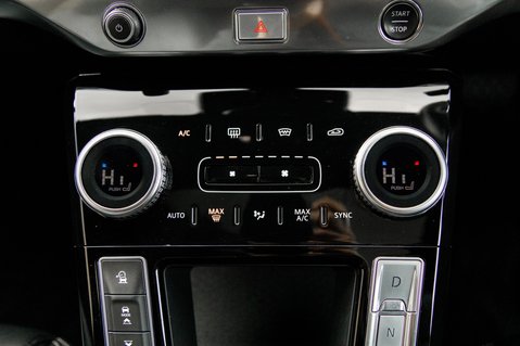 Jaguar I-Pace BLACK 44