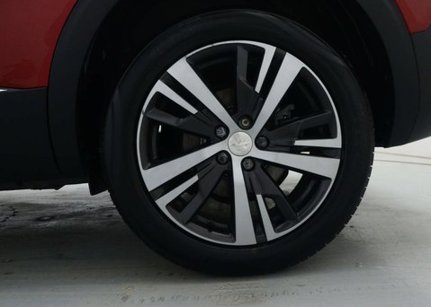 Peugeot 5008 1.2 PureTech Allure SUV 5dr Petrol EAT Euro 6 (s/s) (130 ps) 17