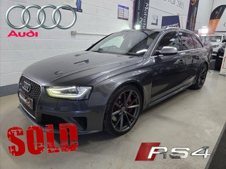 Audi RS4 4.2 FSI V8 S Tronic quattro Euro 5 5dr