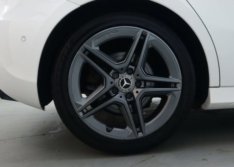 Mercedes-Benz A Class 1.3 A 200 AMG Line Exeutive Auto 5dr 13