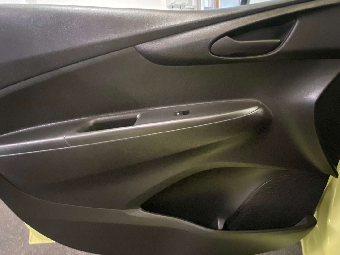 2018 Vauxhall Viva — image 34