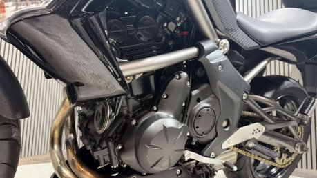 Kawasaki Er ER6 N 2010 ONLY 17K FULL LUGGAGE MOT SEPTEMBER 2027 650CC 34