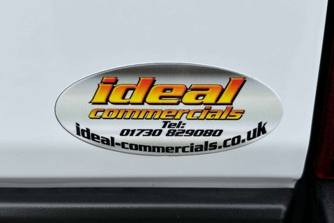 Ford Transit 350 L2 H2 Trend 130 ps Panel Van - Sat Nav 14