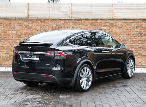 Tesla Model X 100D 8