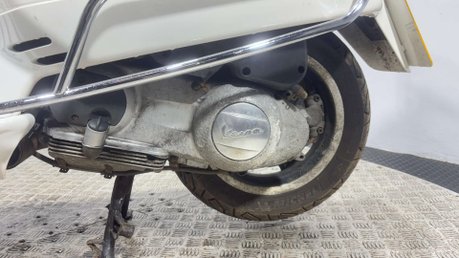 Piaggio Vespa GTS 2009 34K GOOD RUNNING SCOOTER PROJECT 300CC BIKE 24
