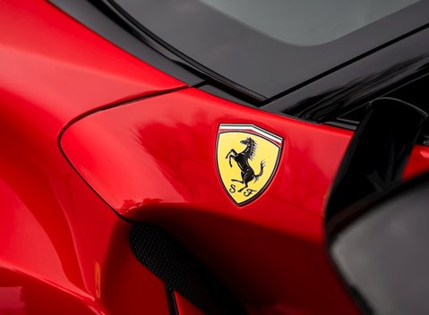 Ferrari LaFerrari 30