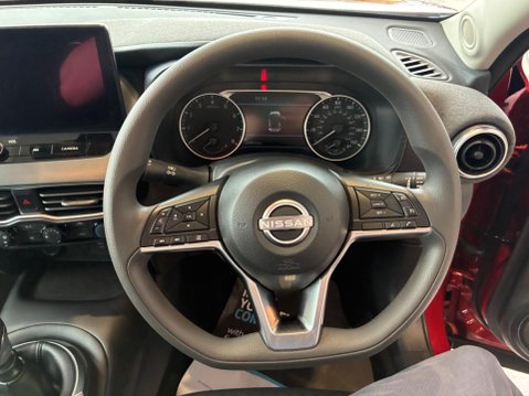 Nissan Juke 1.0 DIG-T Acenta Premium Euro 6 (s/s) 5dr 27