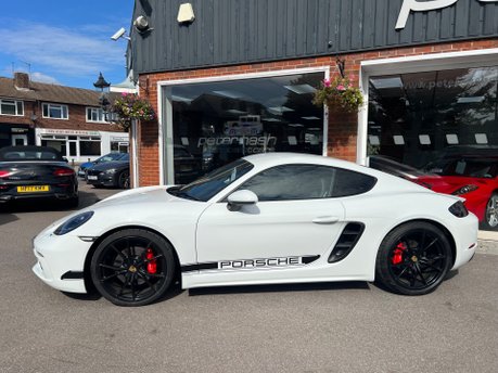 Porsche 718 CAYMAN PDK 4