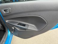 Ford Fiesta TITANIUM 22