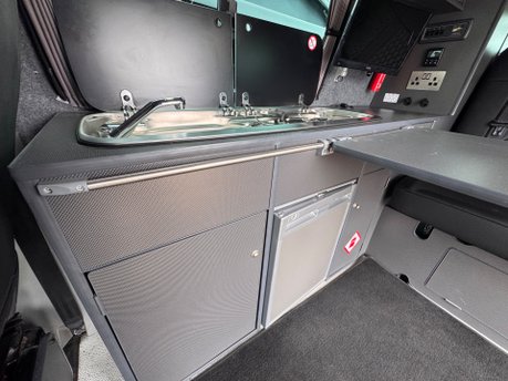 Volkswagen Transporter 22