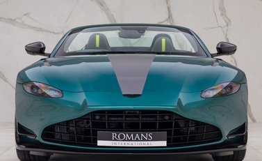 Aston Martin V8 Vantage Roadster F1 Edition 5