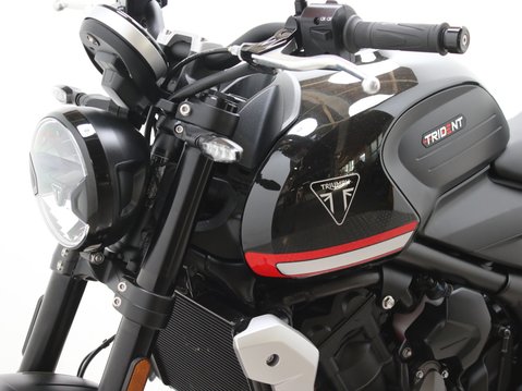 Triumph Trident TRIDENT 660 27